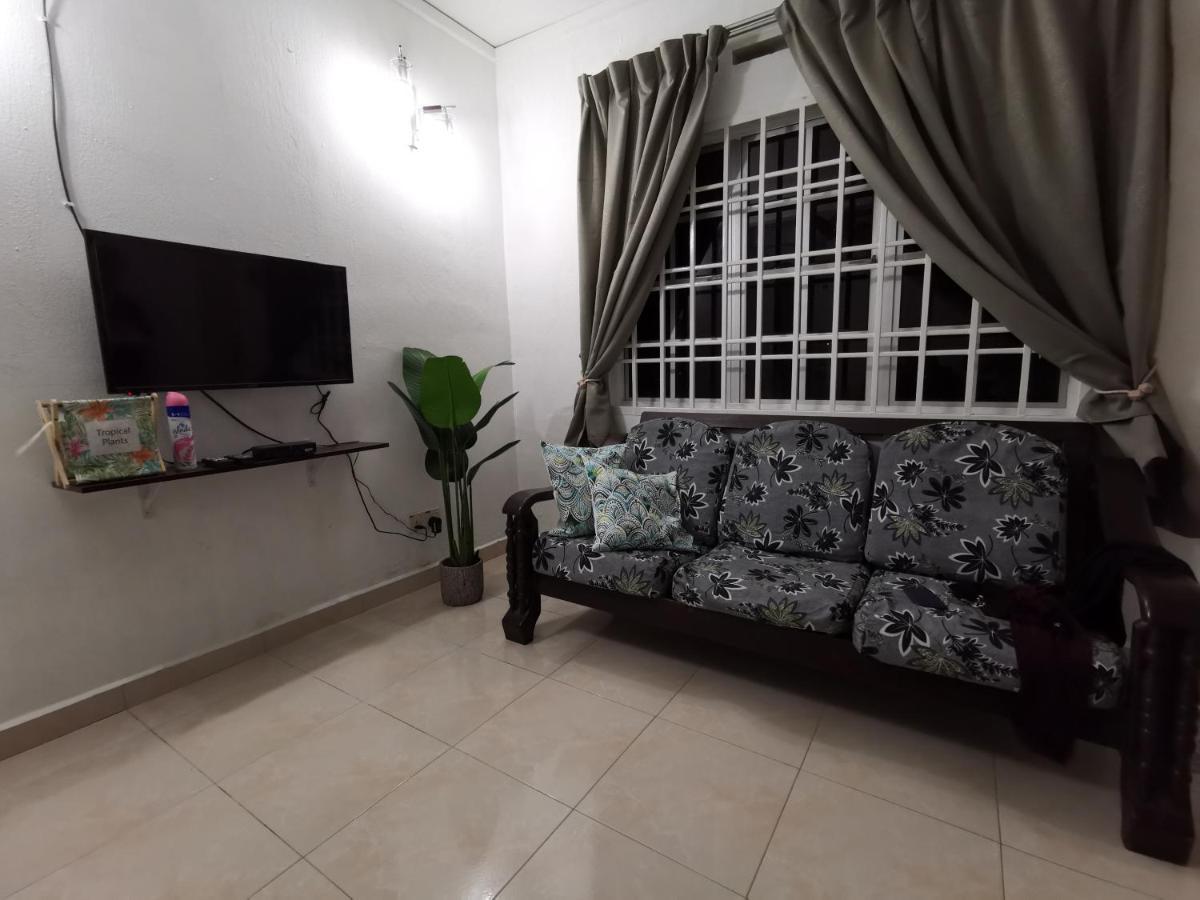 Sri Makmur Pontian Homestay Pontian Besar Экстерьер фото