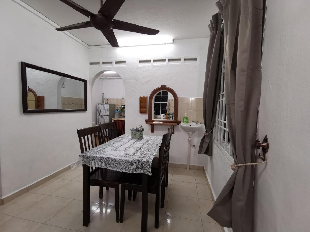Sri Makmur Pontian Homestay Pontian Besar Экстерьер фото